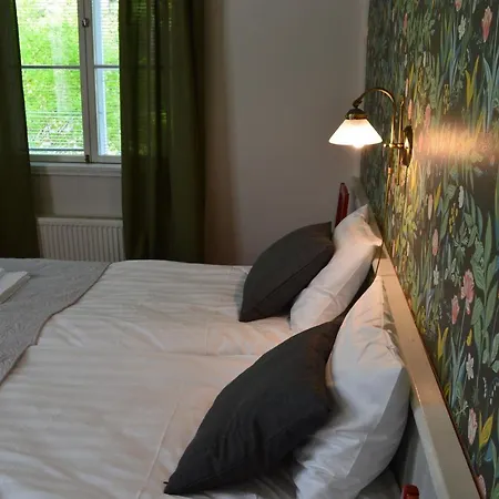 Bjoerksten Κάμπινγκ *