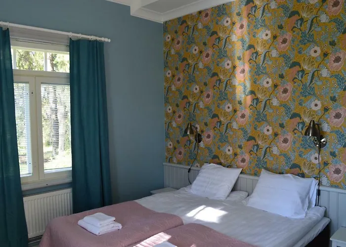 Bjoerksten * לוביסה